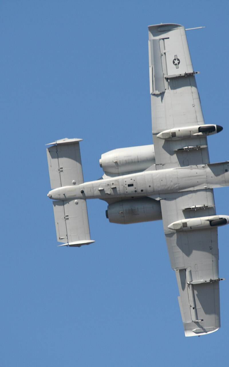  - Twin-engine aircraft