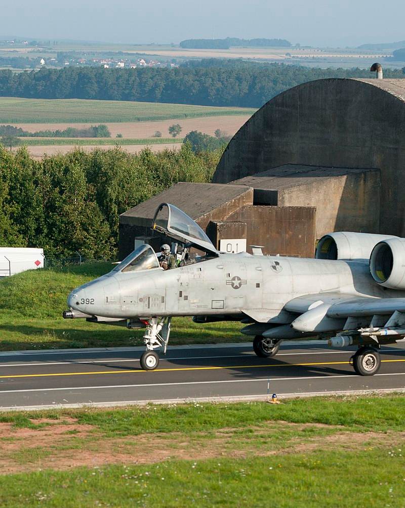  - Twin-engine aircraft