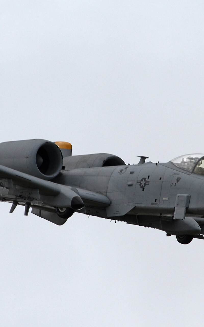  - Twin-engine aircraft