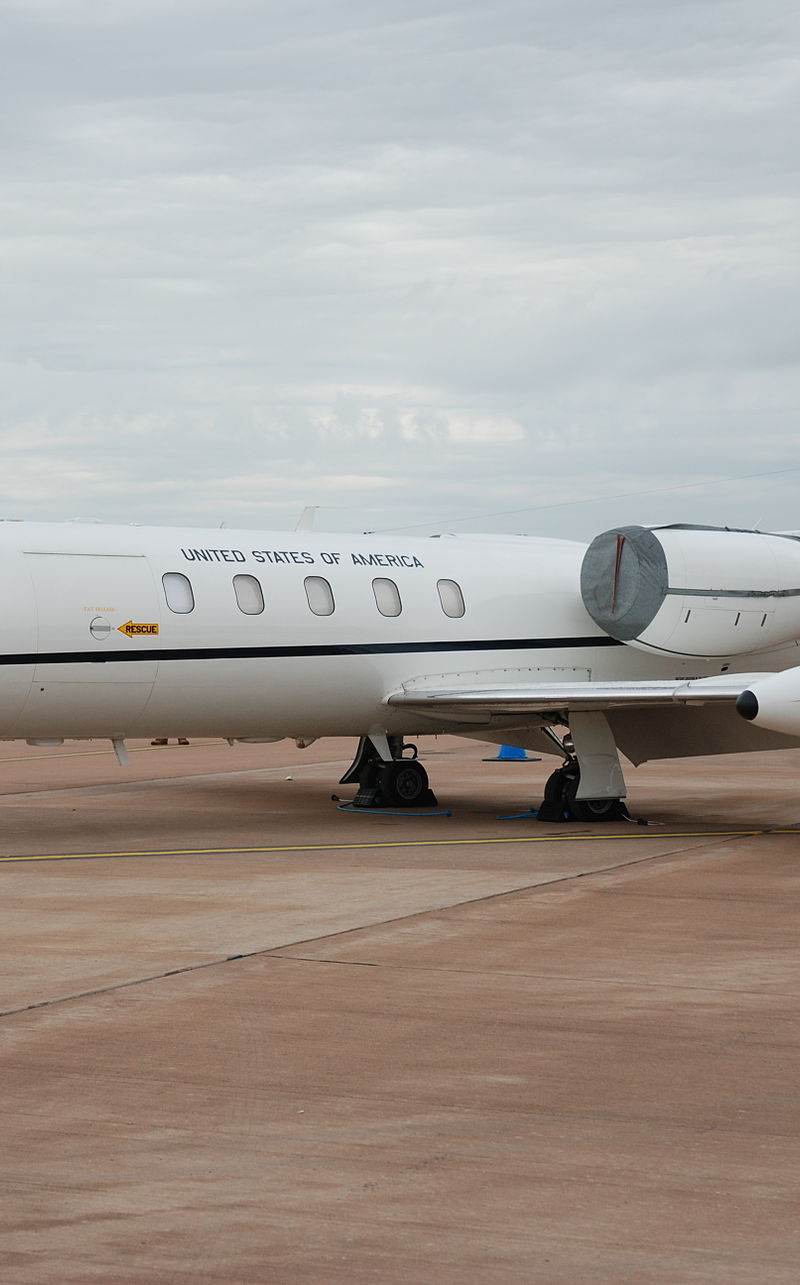  - Twin-engine aircraft
