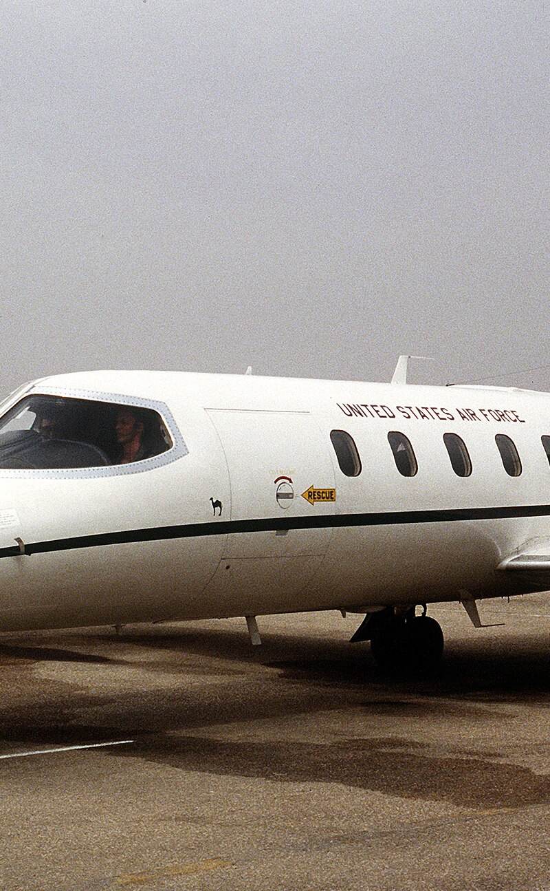  - Twin-engine aircraft