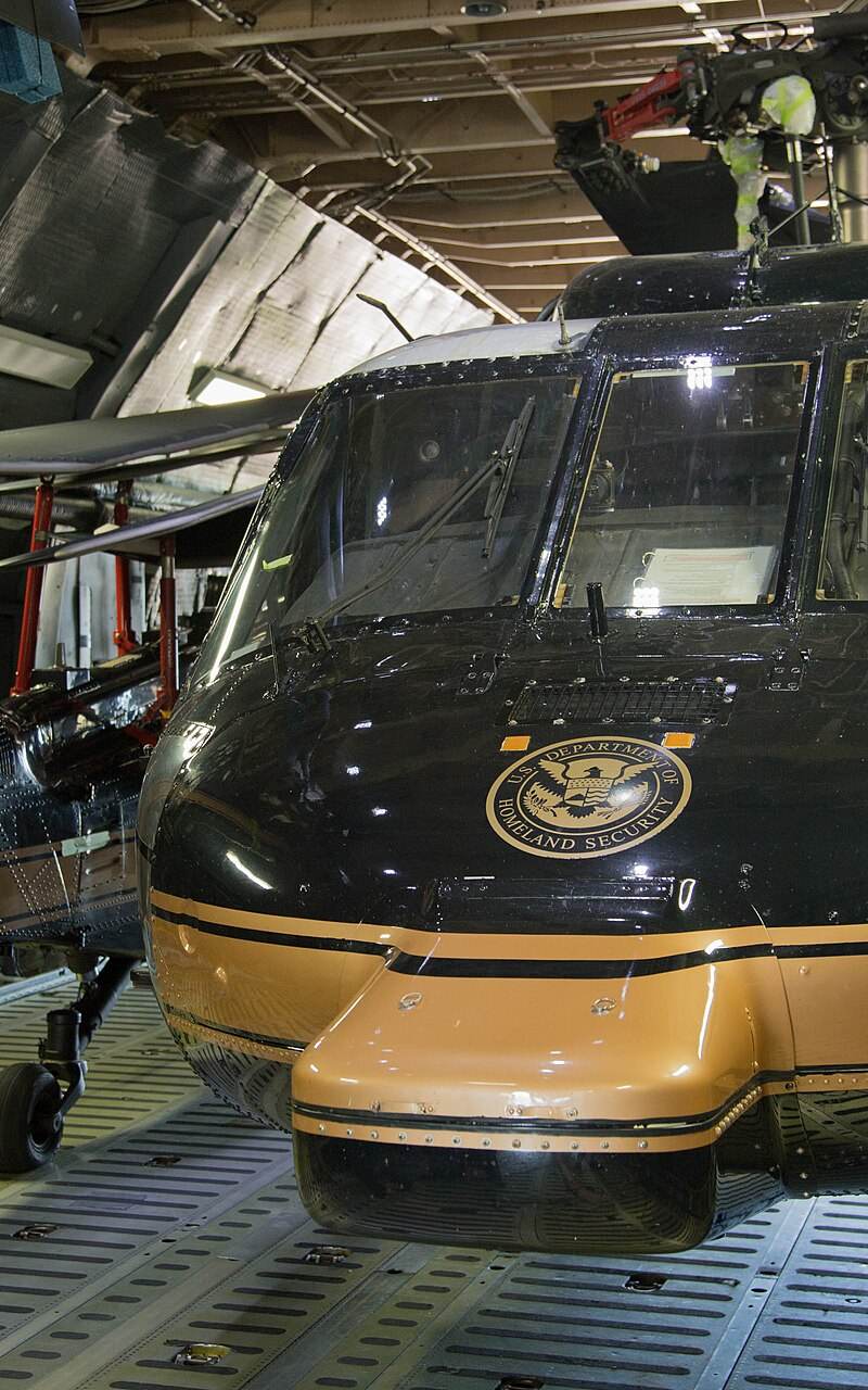  - Helicopter