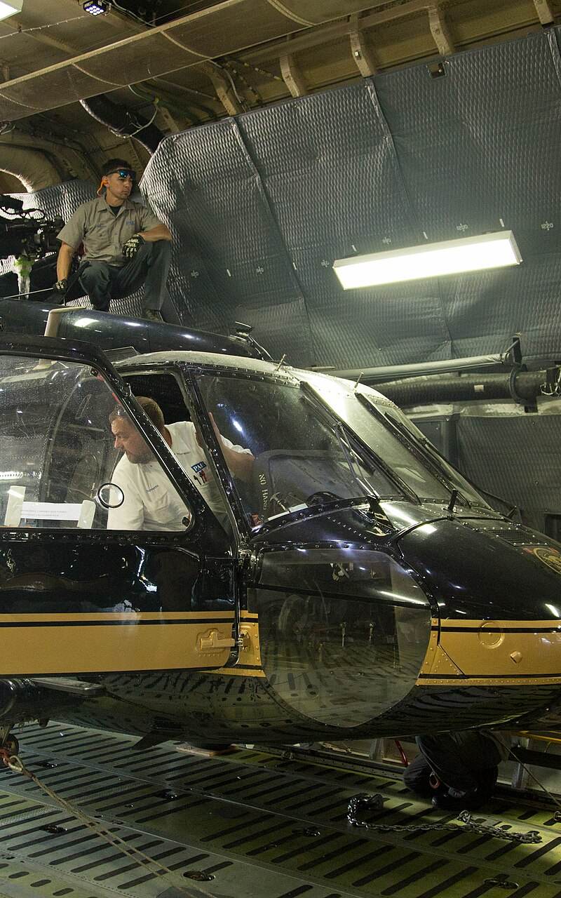  - Helicopter