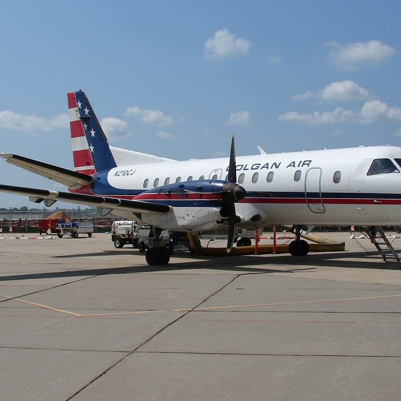 N210CJ - Twin-engine aircraft