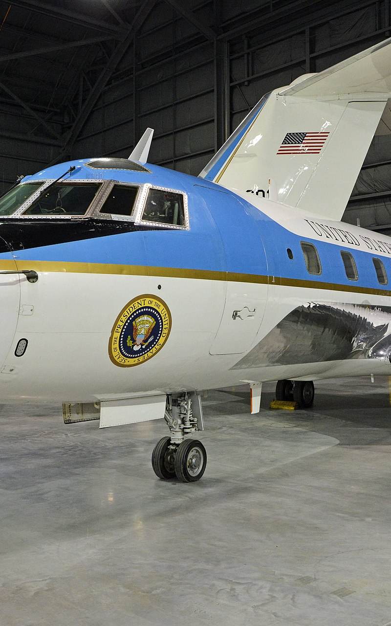  - Twin-engine aircraft