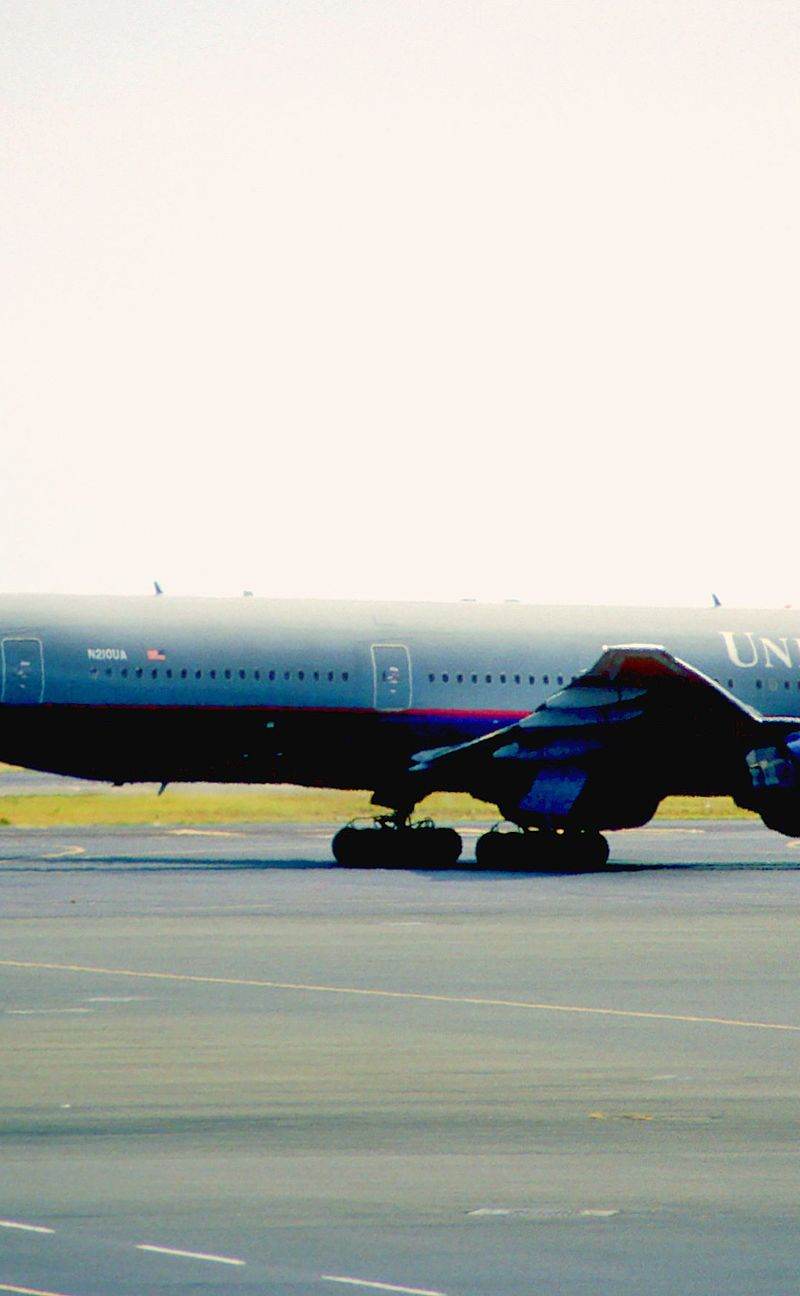 N210UA - Boeing