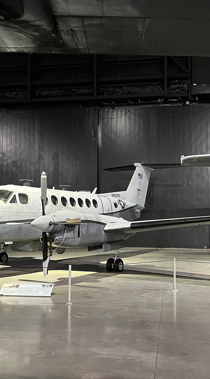  - Twin-engine aircraft