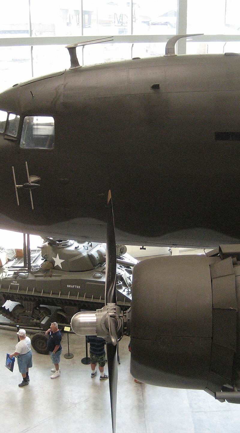  - Twin-engine aircraft