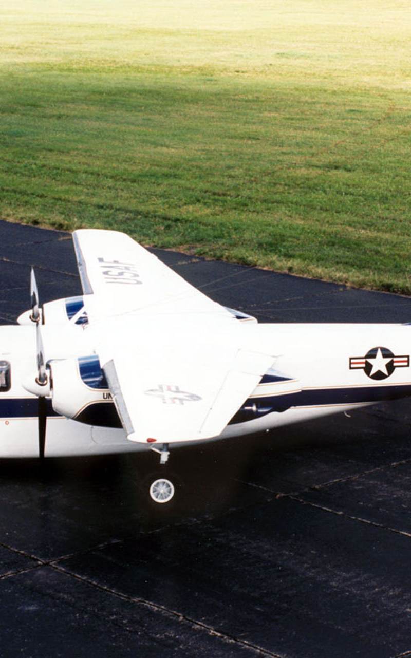  - Twin-engine aircraft
