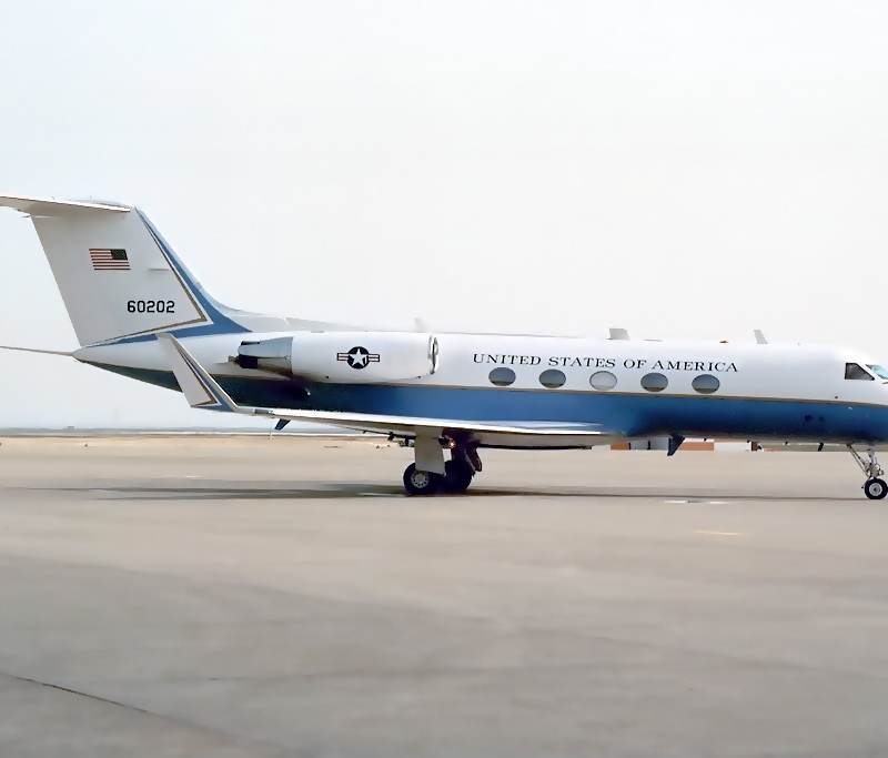  - Twin-engine aircraft