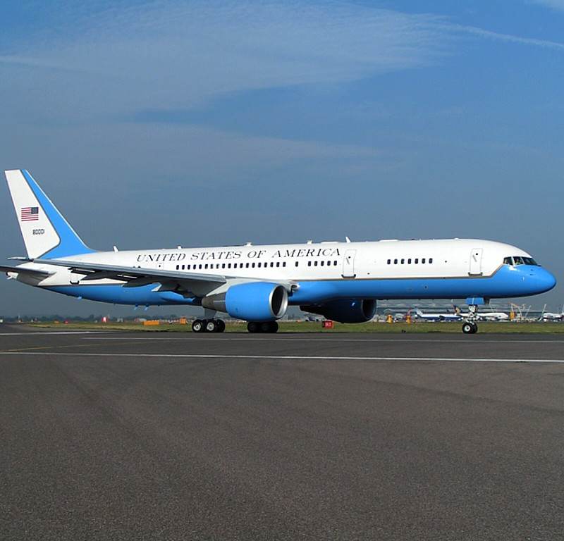  - Twin-engine aircraft