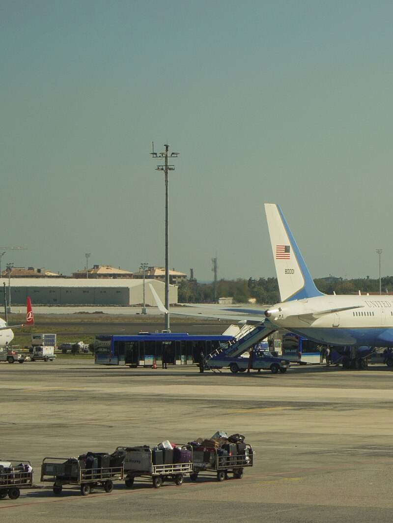  - Twin-engine aircraft