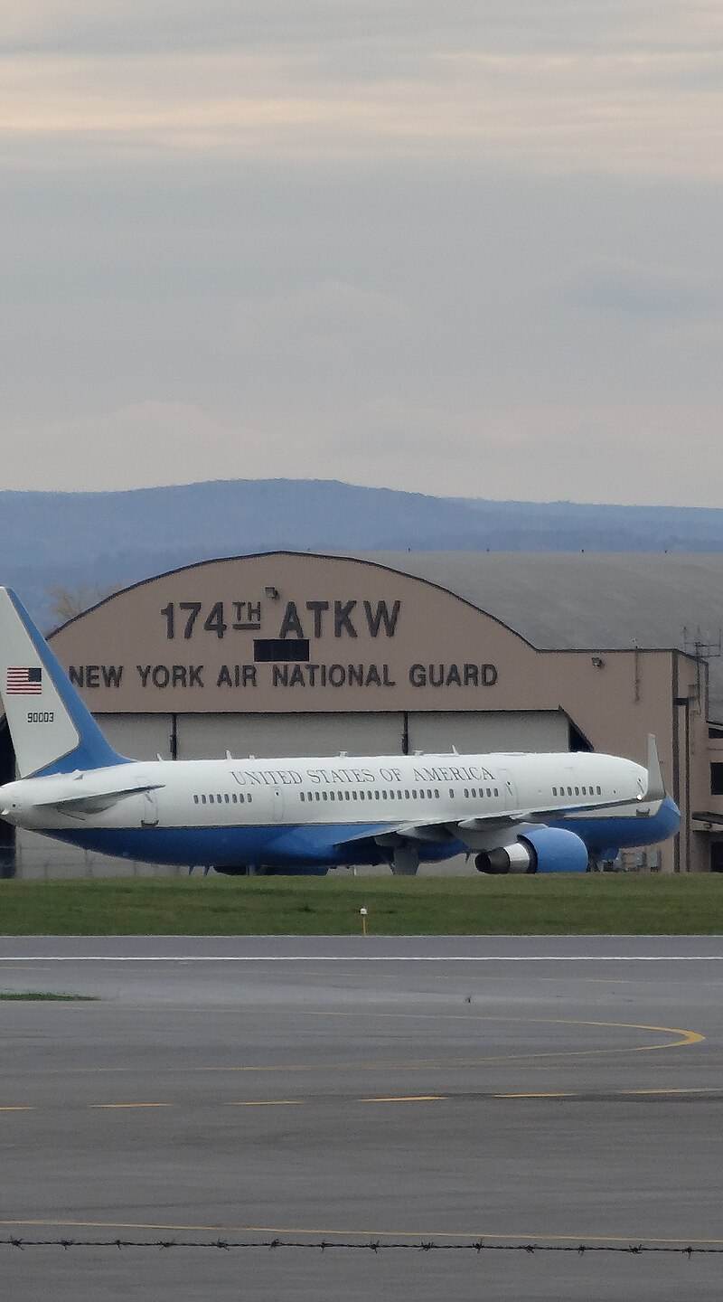  - Twin-engine aircraft