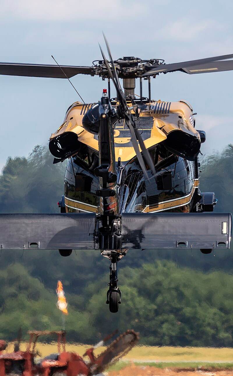  - Helicopter