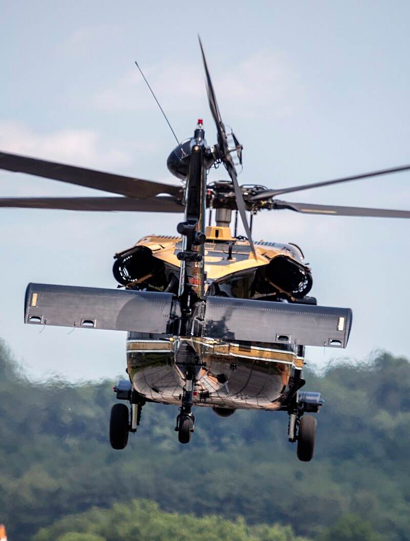  - Helicopter