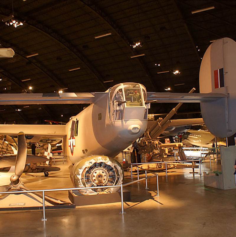  - Twin-engine aircraft