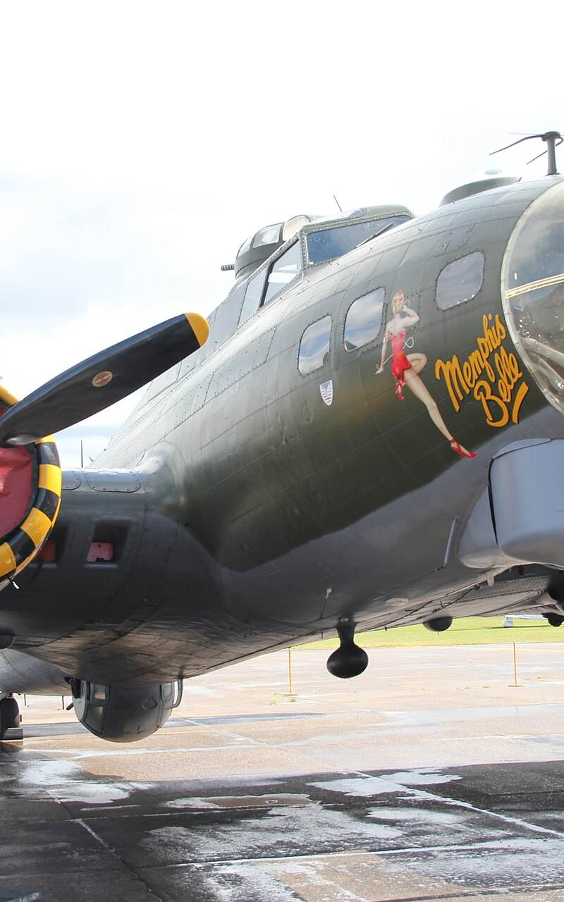  - Twin-engine aircraft