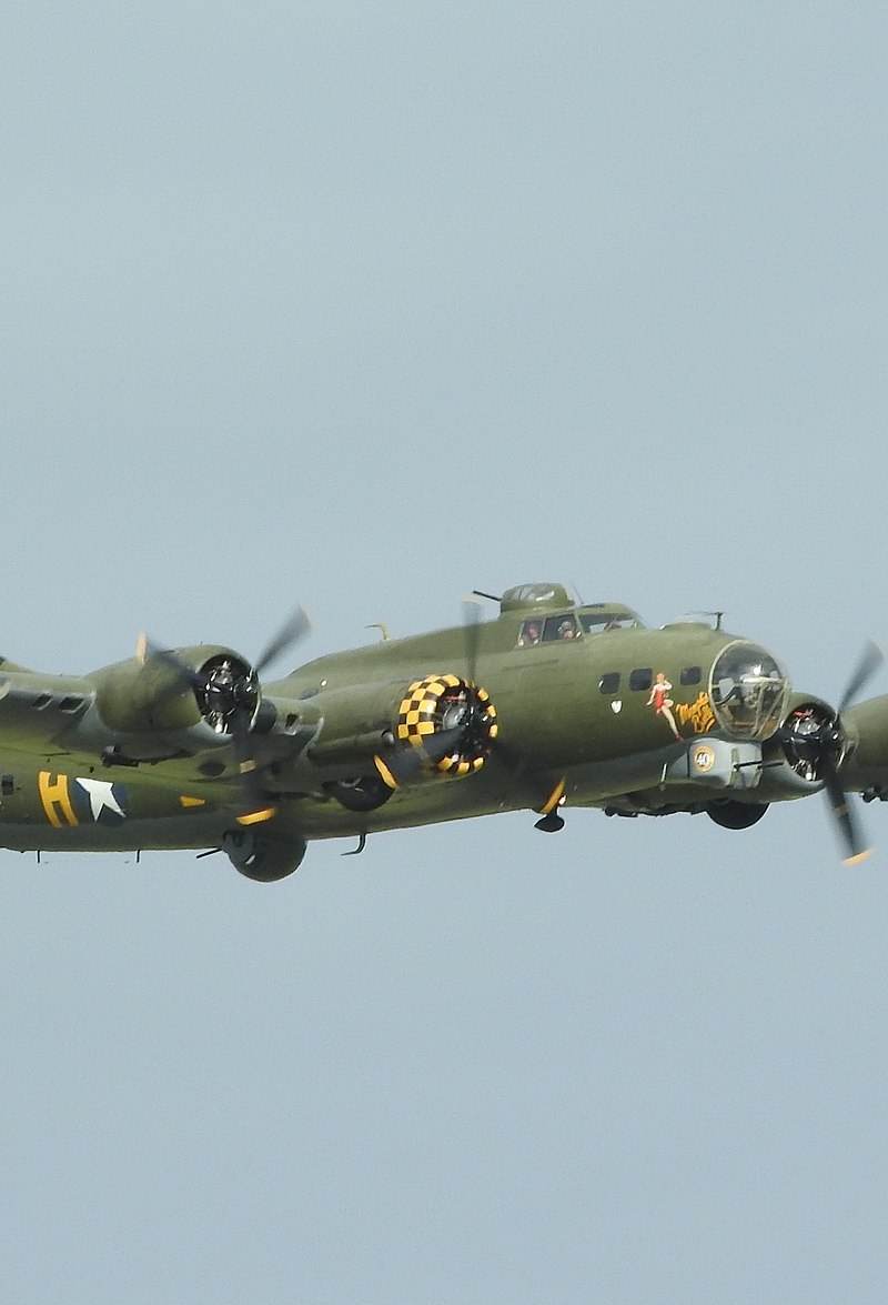  - Twin-engine aircraft