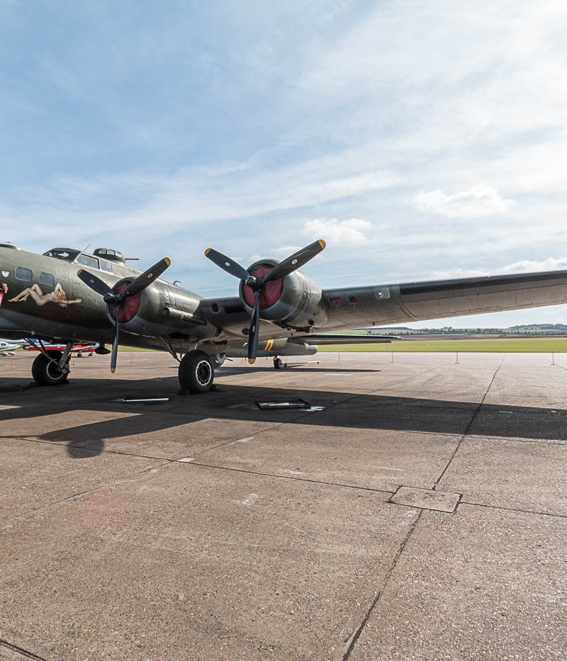  - Twin-engine aircraft