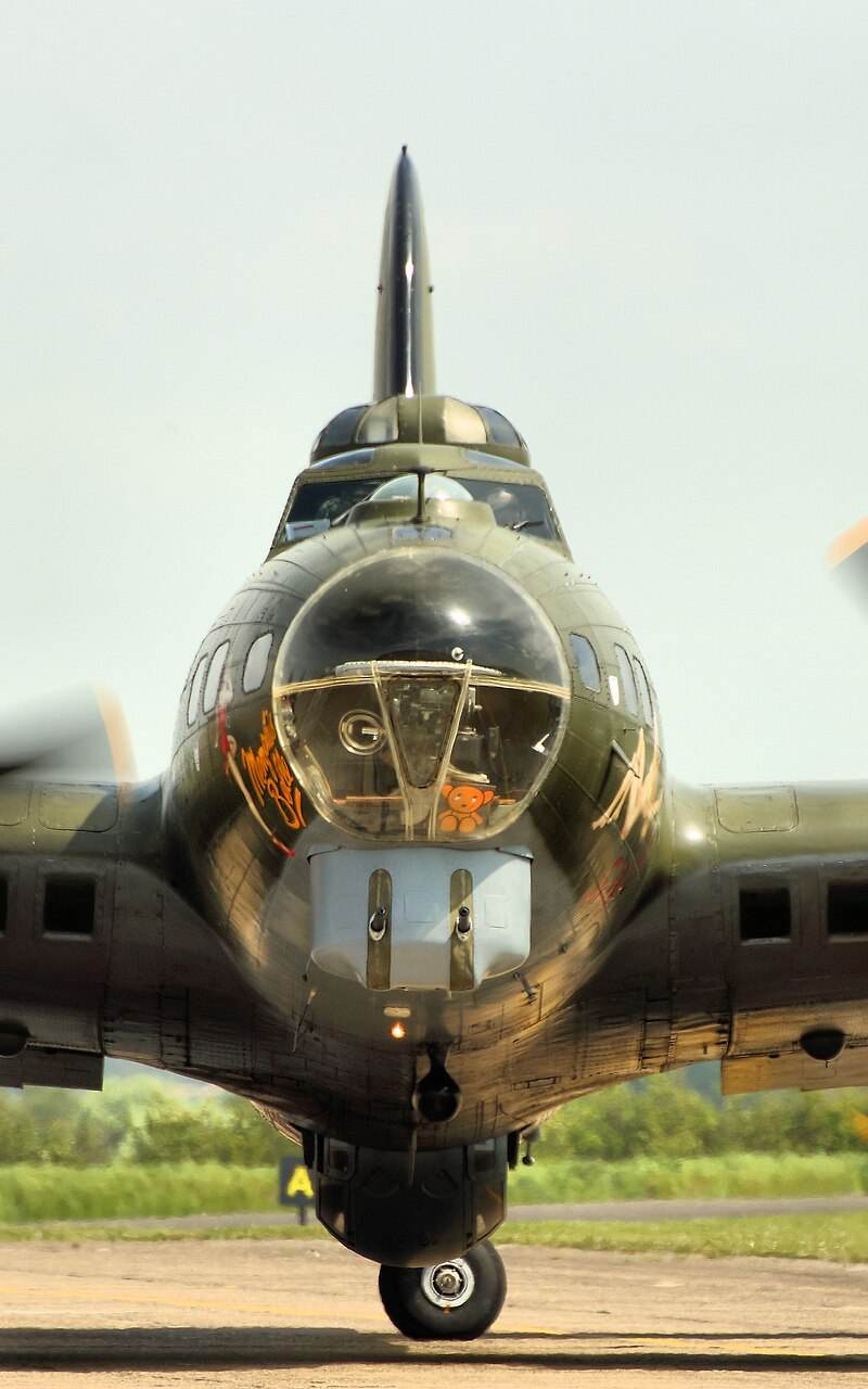  - Twin-engine aircraft