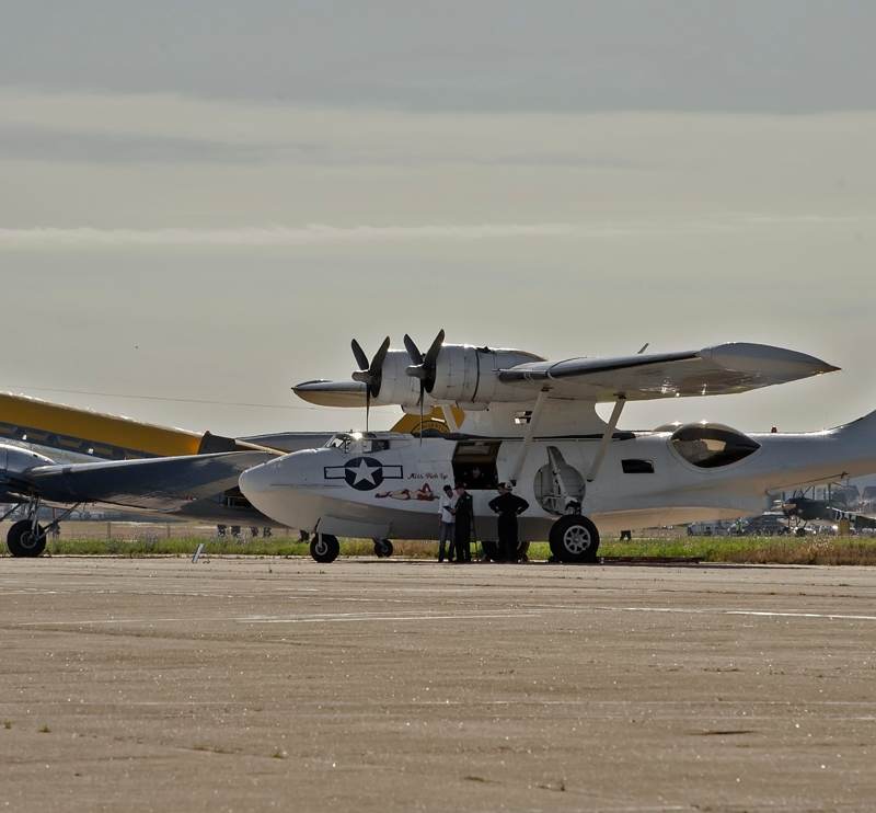  - Twin-engine aircraft