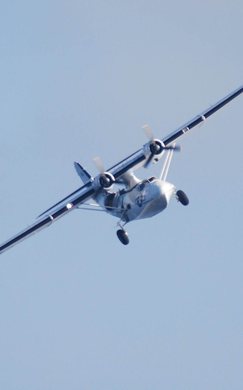  - Twin-engine aircraft