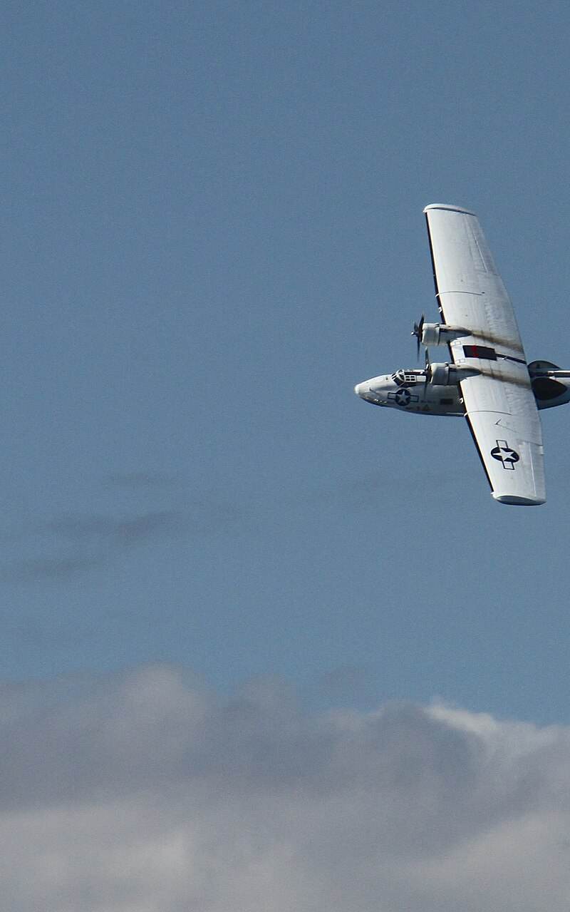  - Twin-engine aircraft