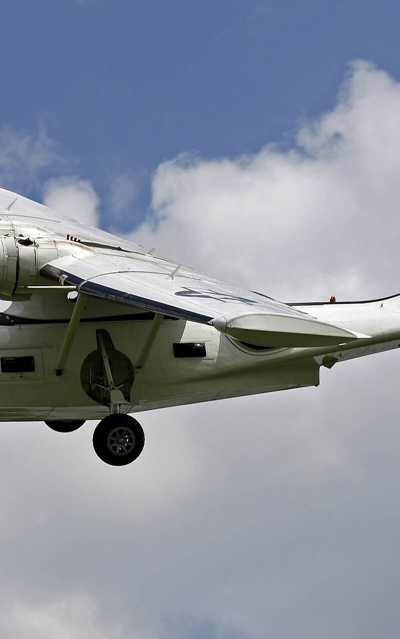  - Twin-engine aircraft