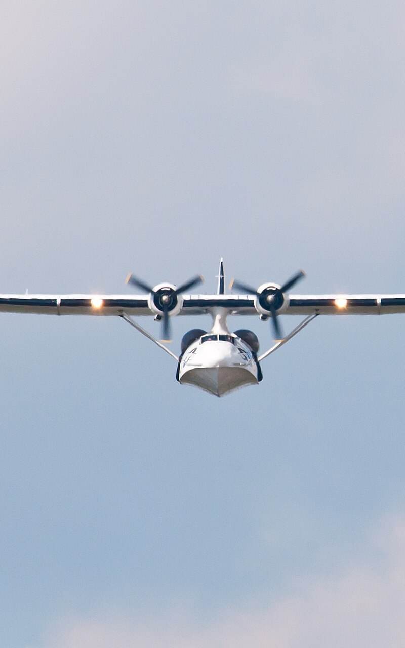  - Twin-engine aircraft