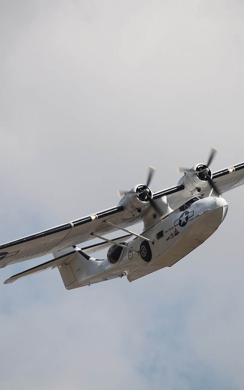  - Twin-engine aircraft