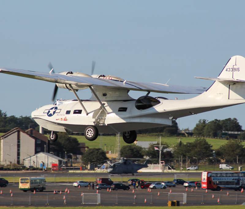  - Twin-engine aircraft