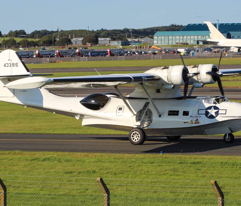  - Twin-engine aircraft