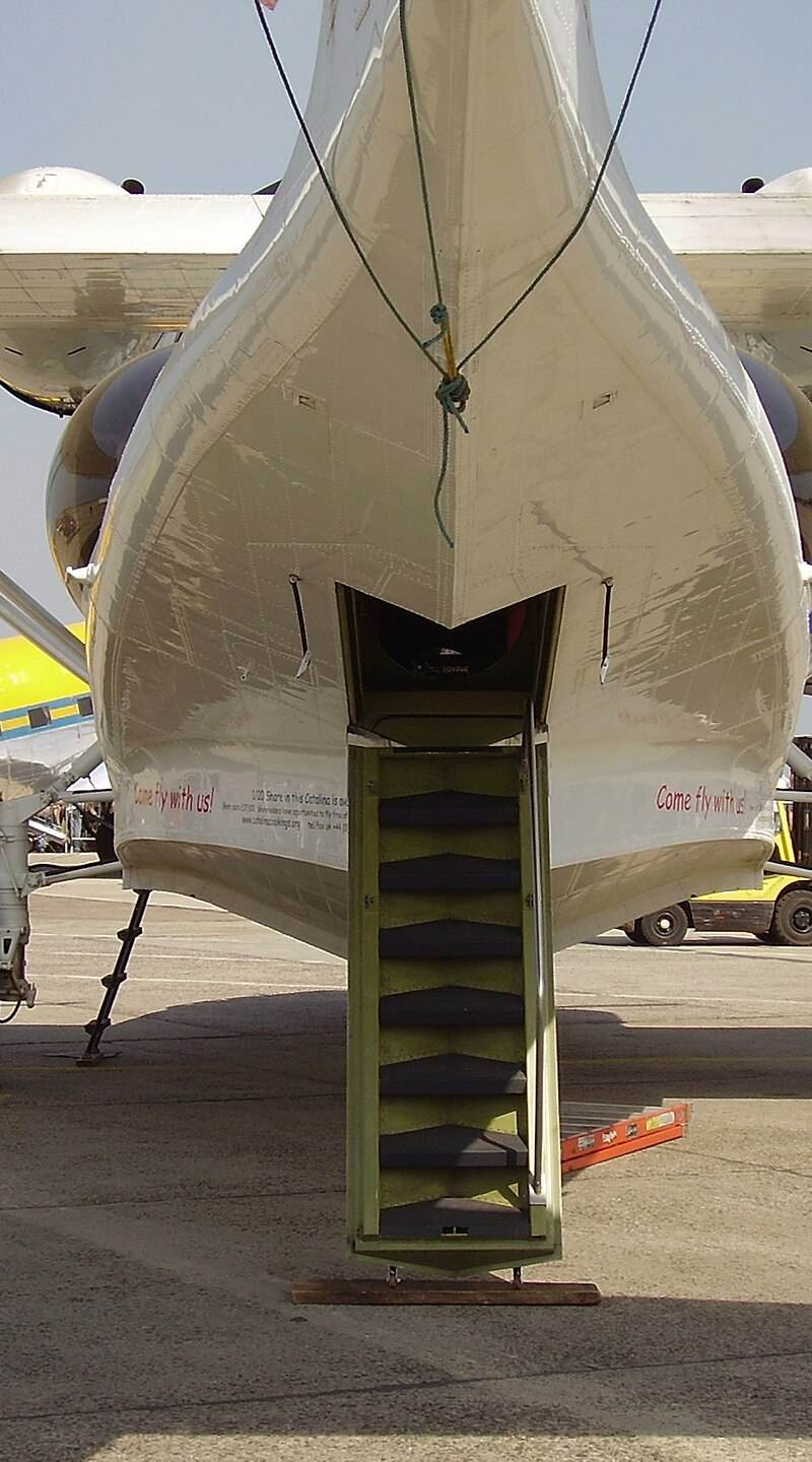  - Twin-engine aircraft