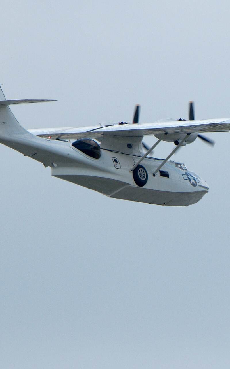  - Twin-engine aircraft