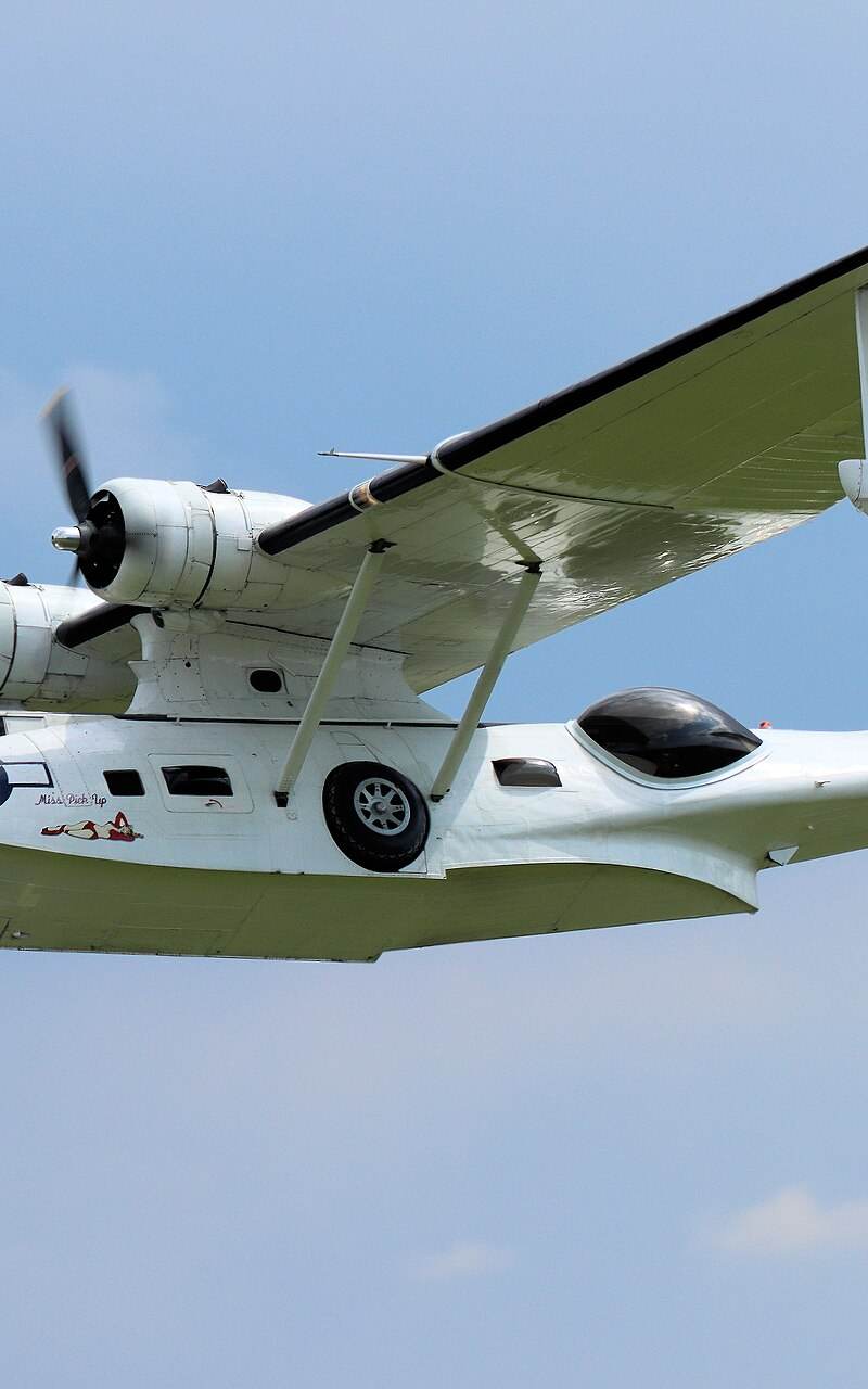  - Twin-engine aircraft