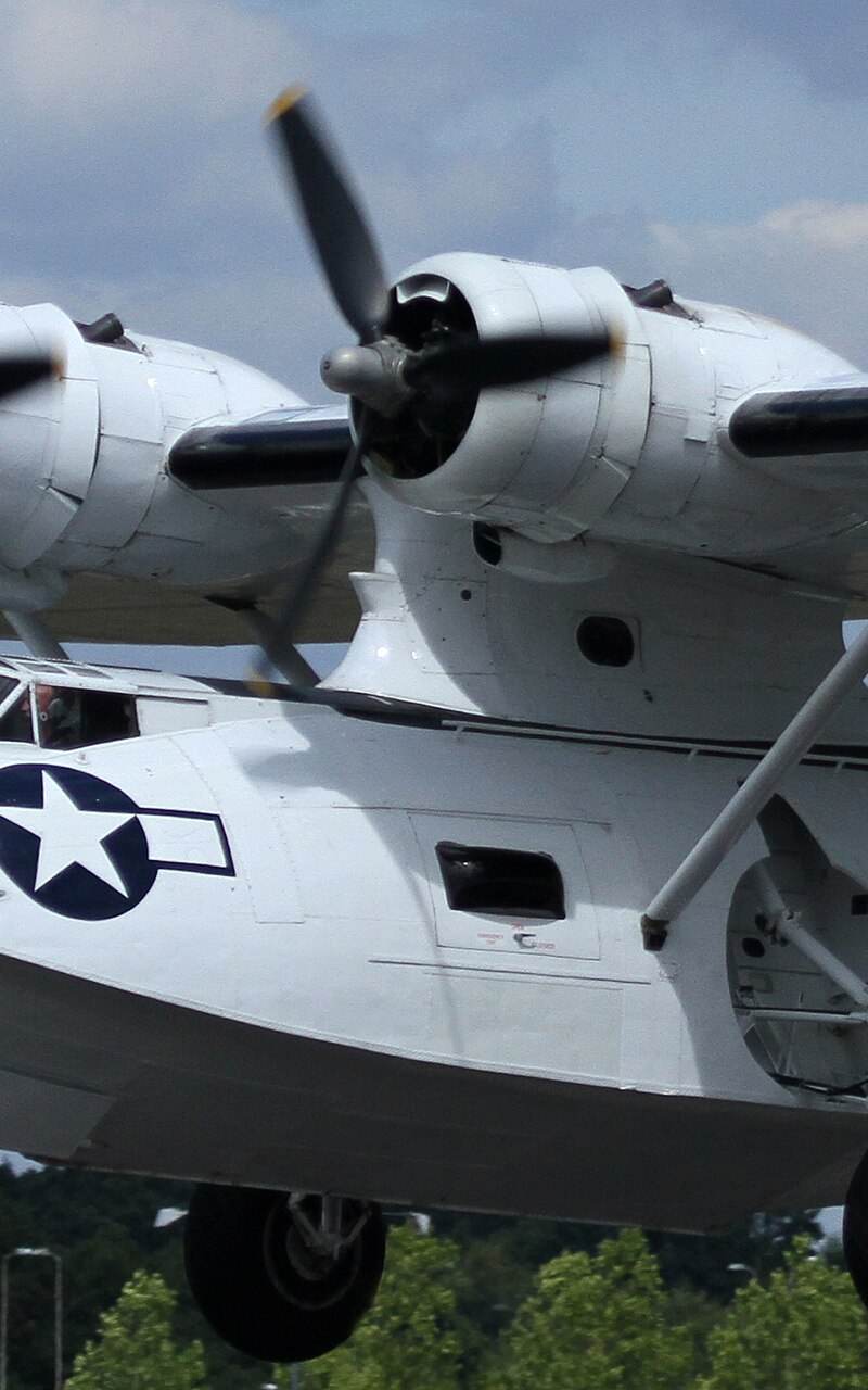  - Twin-engine aircraft