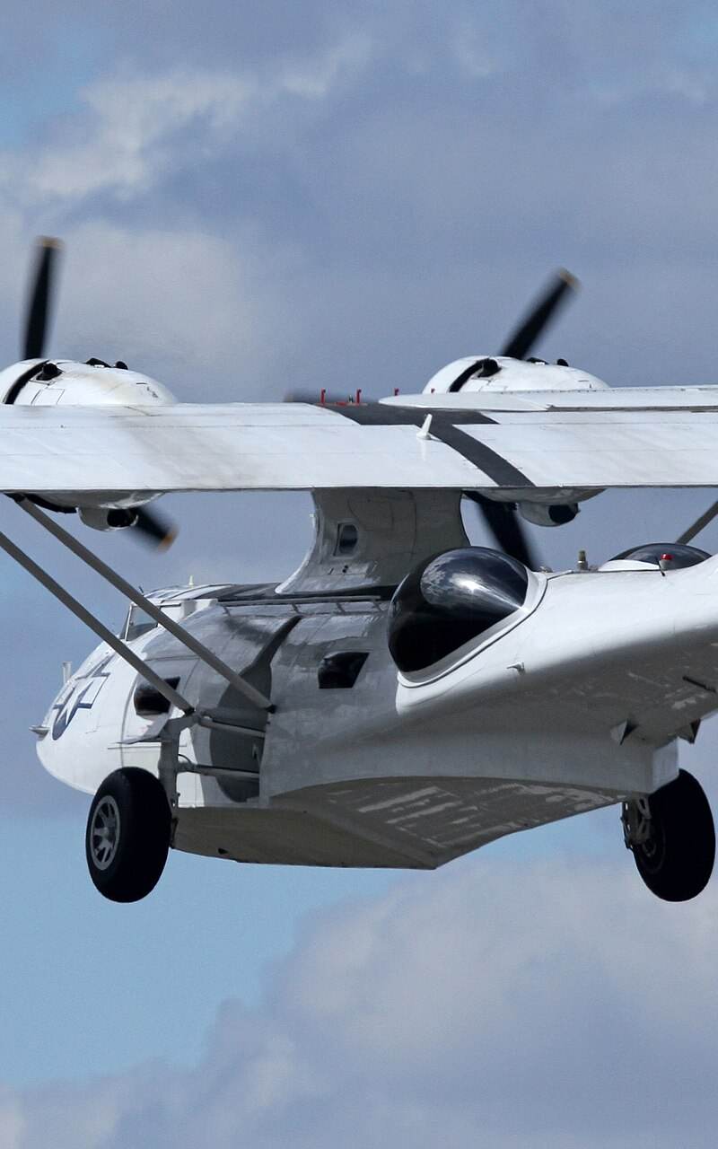  - Twin-engine aircraft