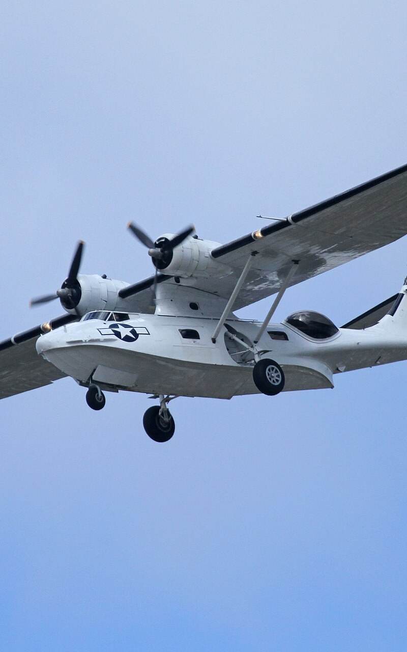  - Twin-engine aircraft