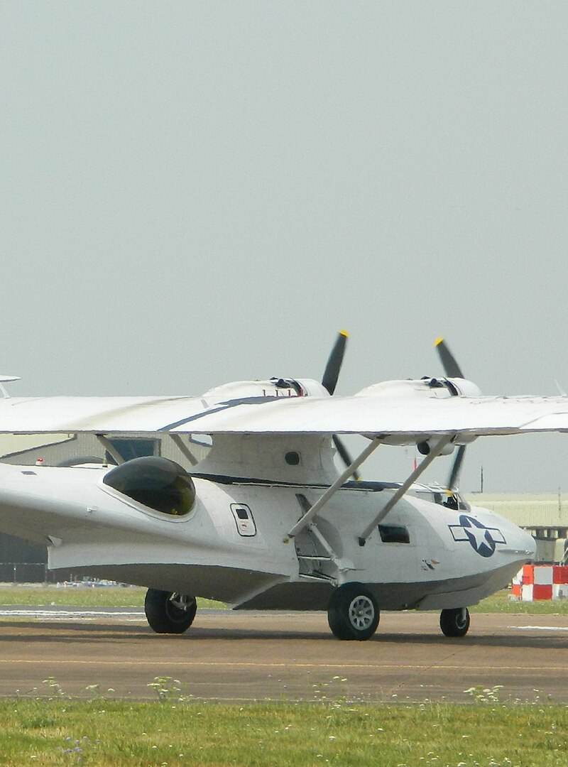  - Twin-engine aircraft