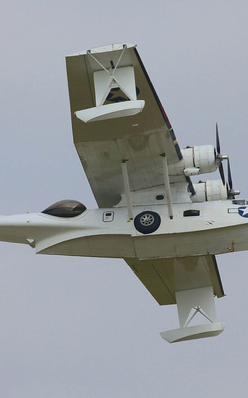  - Twin-engine aircraft