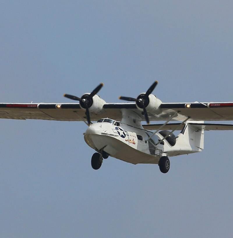  - Twin-engine aircraft