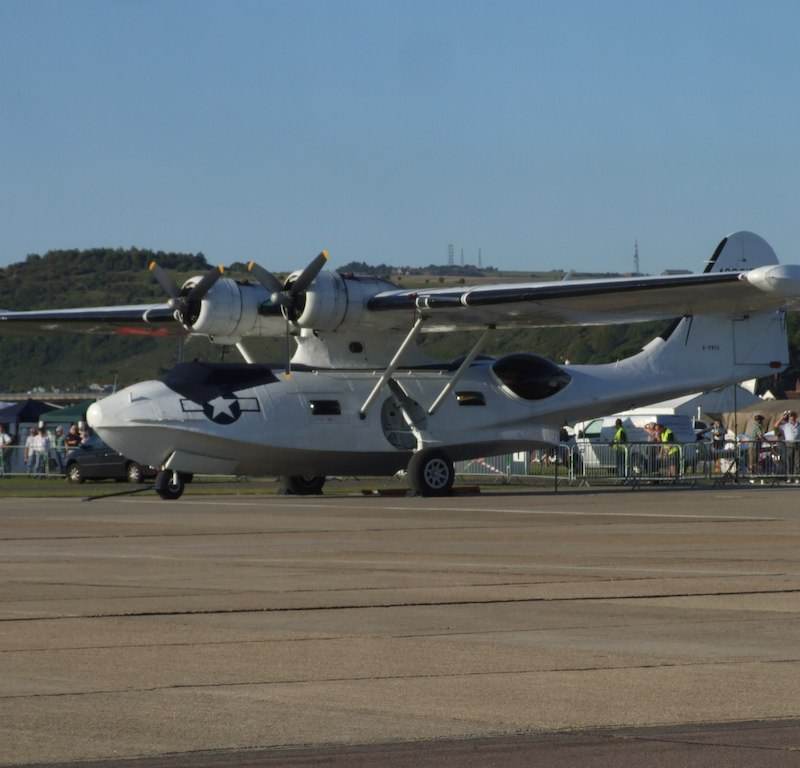  - Twin-engine aircraft