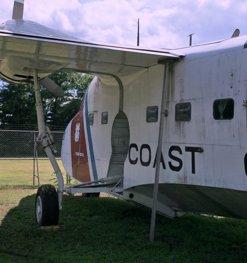  - Twin-engine aircraft