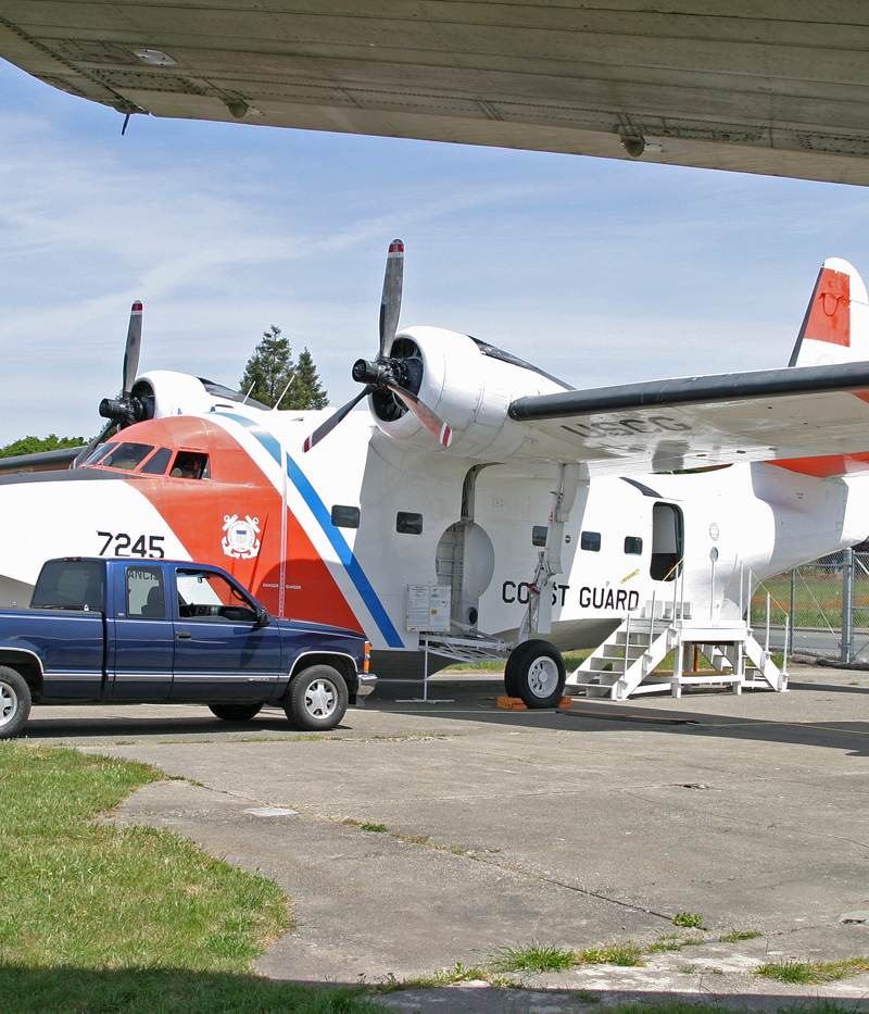 N70262 - Twin-engine aircraft