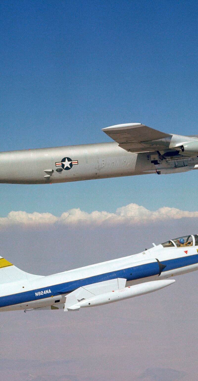 N824NA - Aircraft