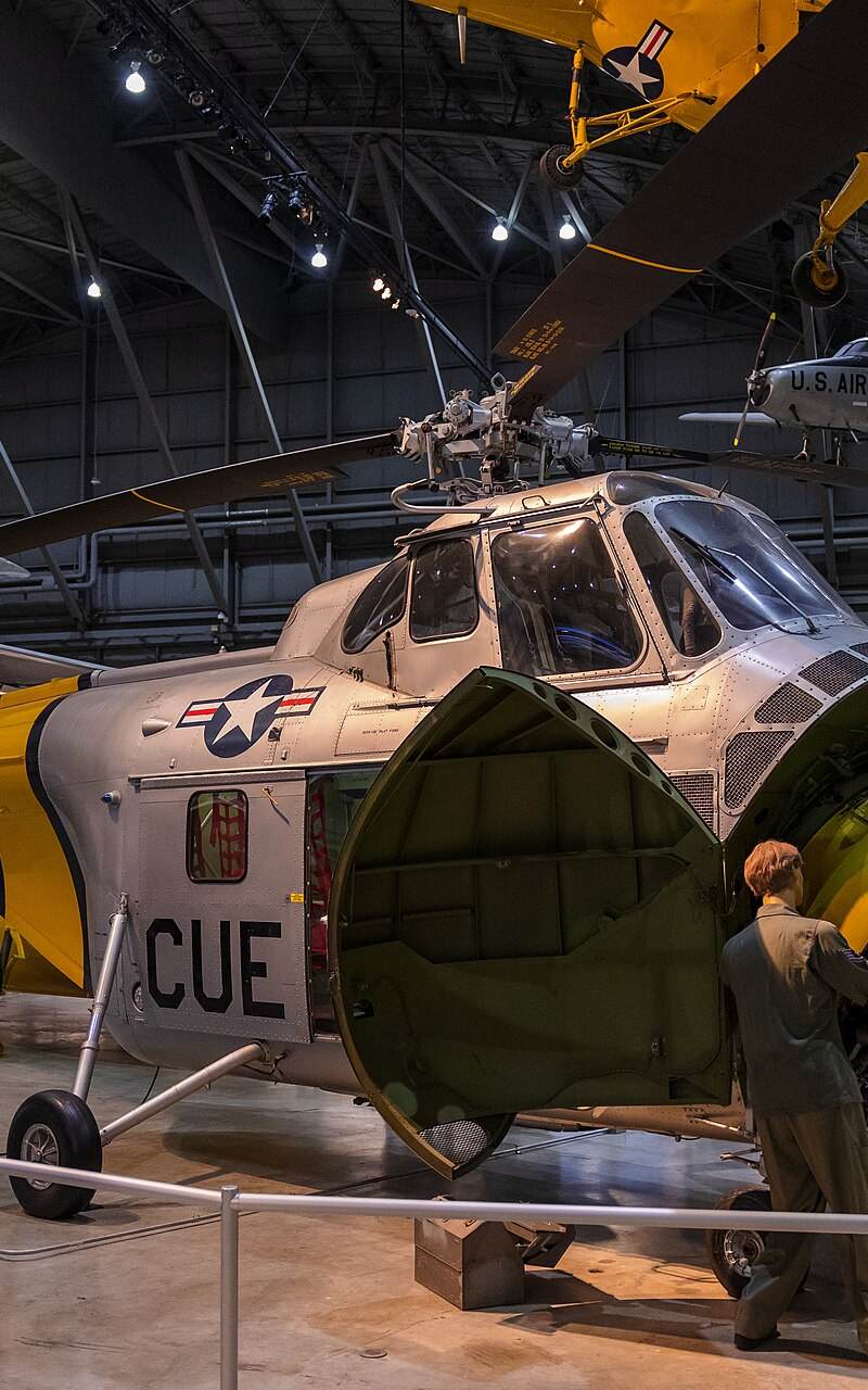  - Helicopter