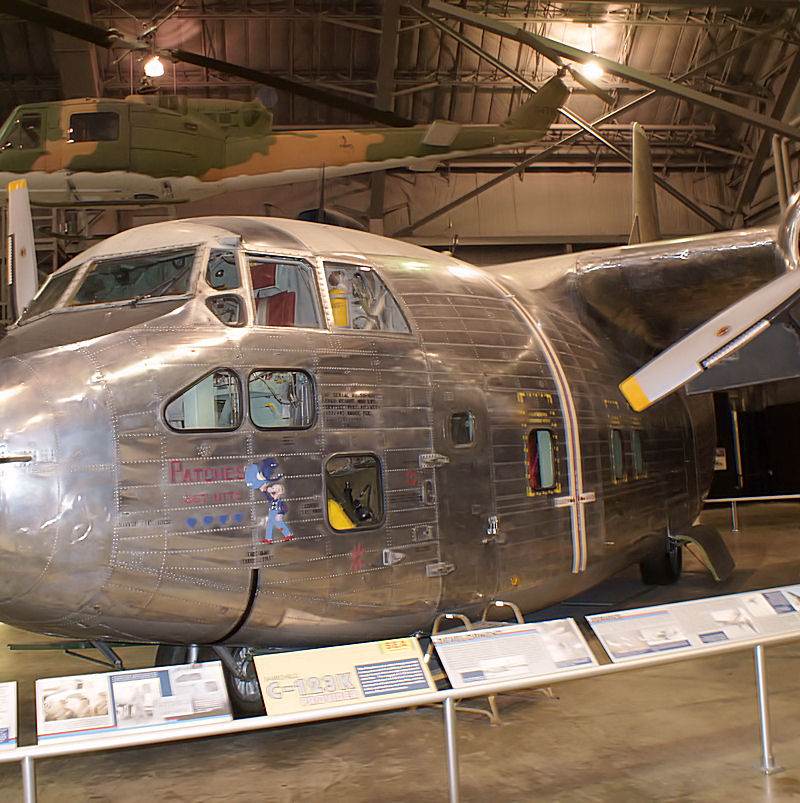  - Twin-engine aircraft