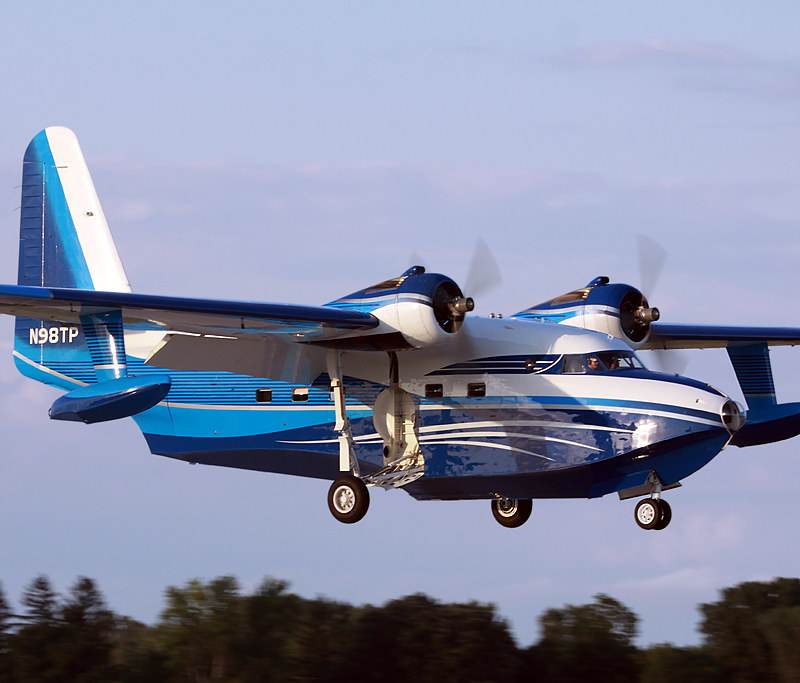 N98TP - Twin-engine aircraft