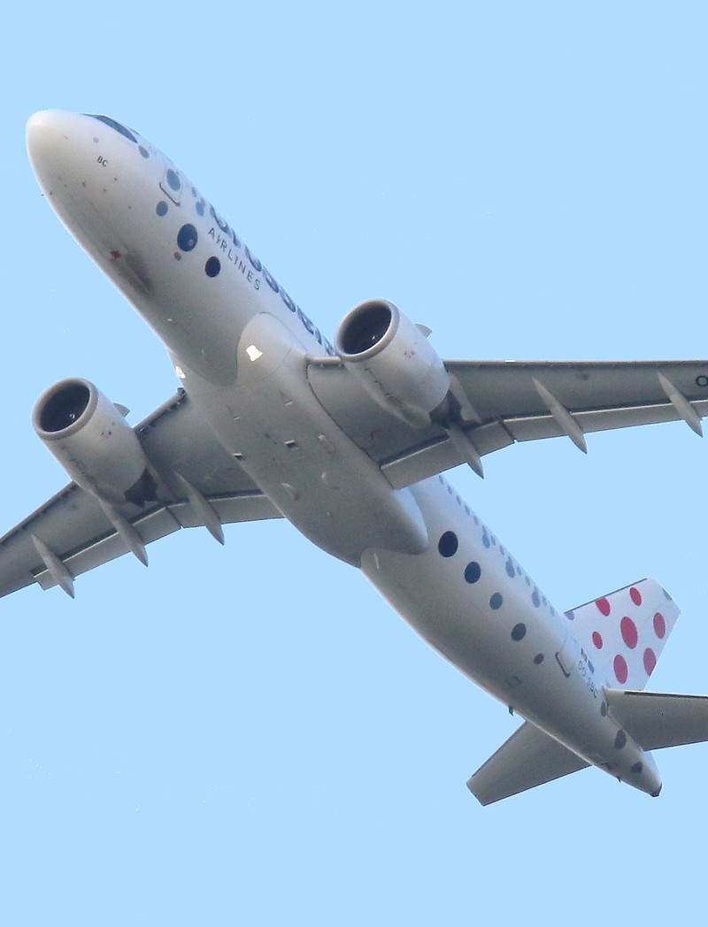 OO-SBC - Twin-engine aircraft