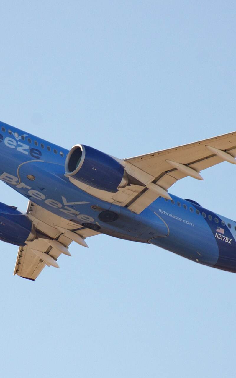 N217BZ - Twin-engine aircraft